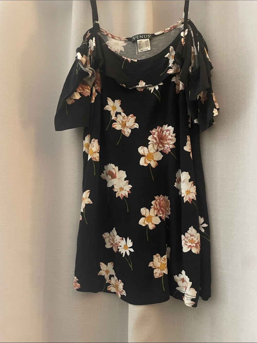 VENUS Black Floral Cold-Shoulder Camisole with Ruffle Sleeves